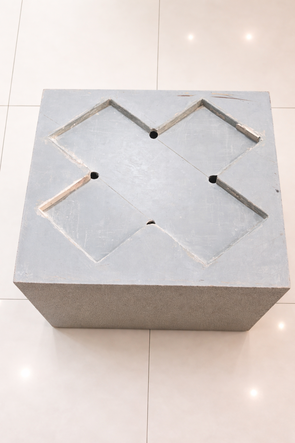 SQUARE FRP PLANTER- 600 - Image